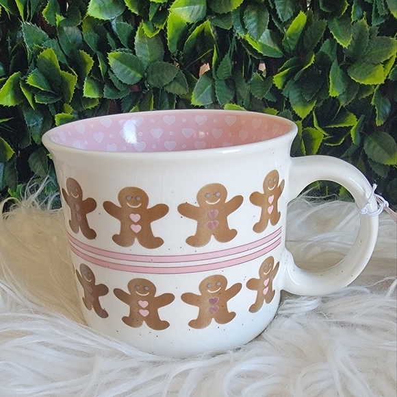 Peppermint & Pine Pink and White Gingerbread Mug with Crazing - Picture 2 of 6